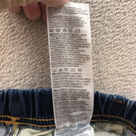 Levis Signature Women Jeans Size 18 Gold Athletic Fit Straight Leg Elastic Waist - Picture 12 of 16